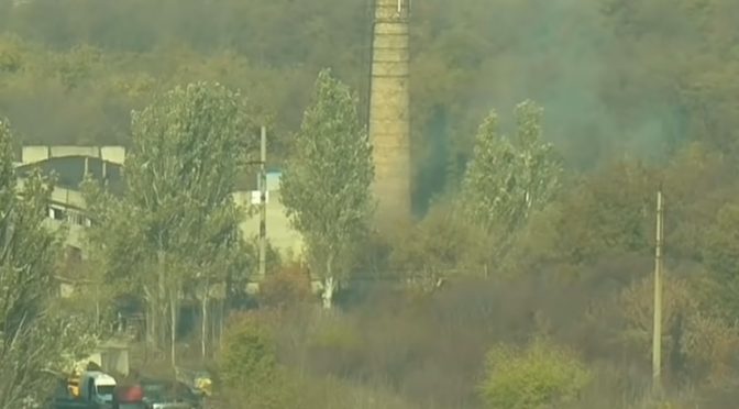 Donieck: Anarchiści wysadzają wieżę łączności mobilnej w rejonie Prołetarskim (wideo)